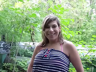 GERMAN SCOUT - Reife T&uuml;rkin Farah in Berlin an Lost Place extrem versaut gefickt