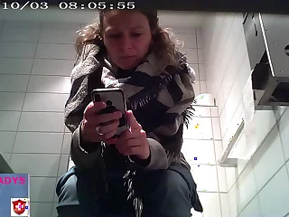 Swisslaydy Handyfotze