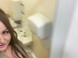 Come close by me to Pee