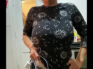 Anna Maria grown up Latina black workout apparel part 1