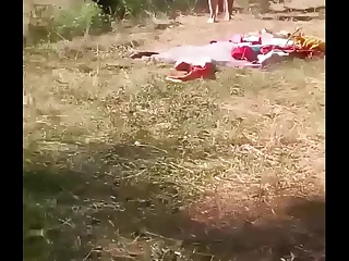 Hot bitch gets her ass wet with a bottle water