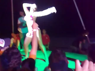 bikini contest cancun